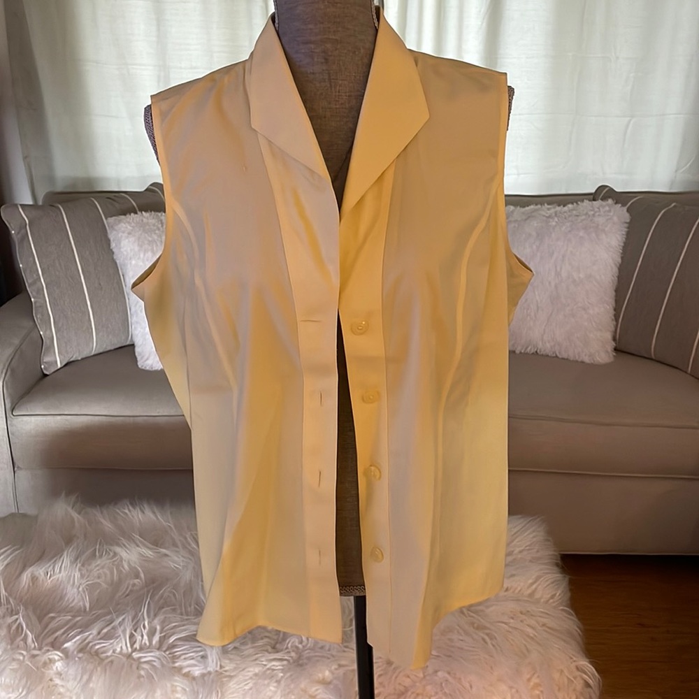Jones New York yellow sleeveless blouse